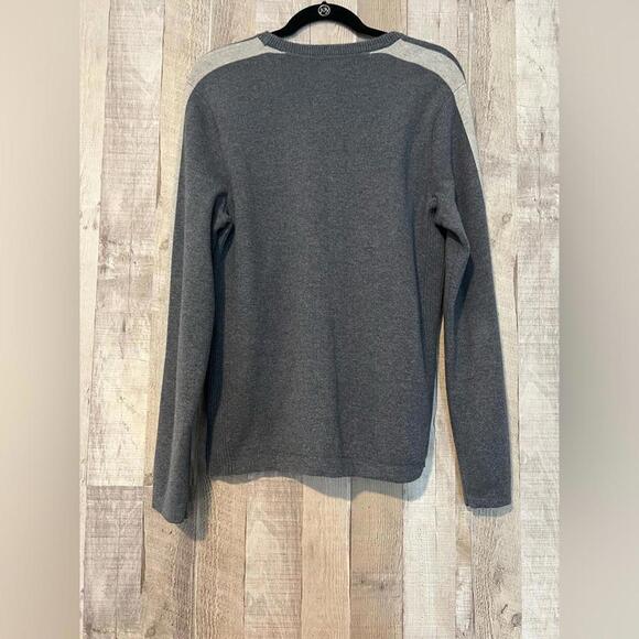 Men's Eddie Bauer Size Small Gray Crew Neck Sweater Modern Relaxed Casual - Picture 4 of 12